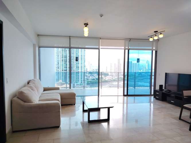 Lujo Frente al Mar en Grand Tower | Vista Panorámica | $348K