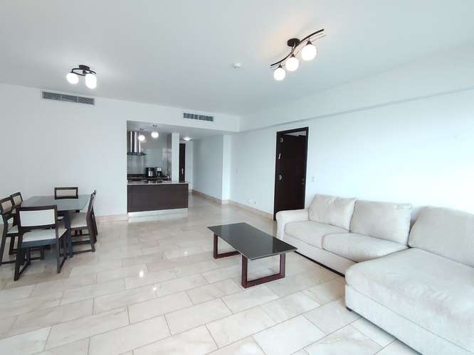 Lujo Frente al Mar en Grand Tower | Vista Panorámica | $348K