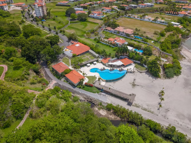 Apartamento en Venta en Vista Mar con Vistas al Golf y al Mar