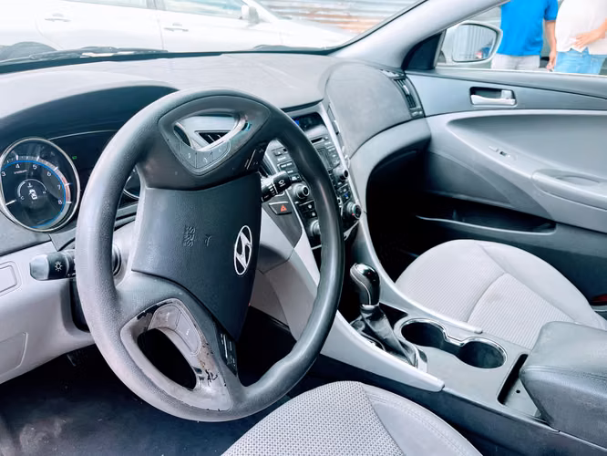 HYUNDAI SONATA 2012