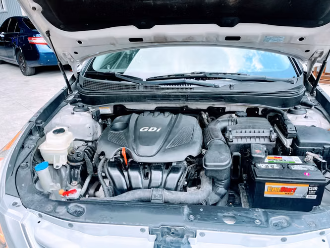 HYUNDAI SONATA 2012