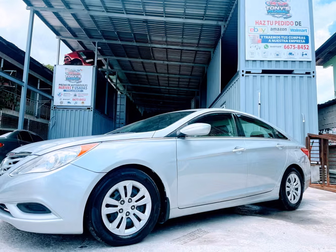 HYUNDAI SONATA 2012