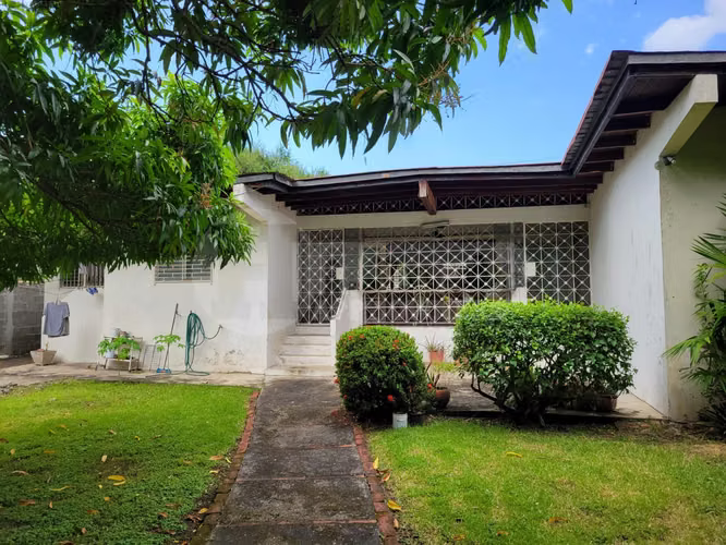 Venta de casa en Altos del Golf, San Francisco