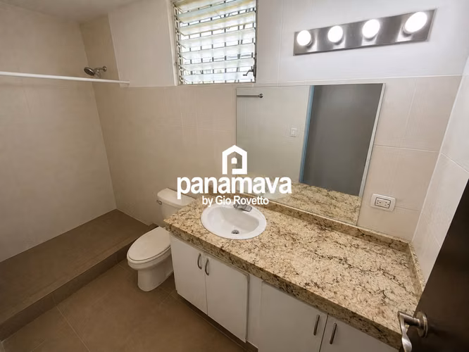 Alquiler Local Comercial en Vía Porras