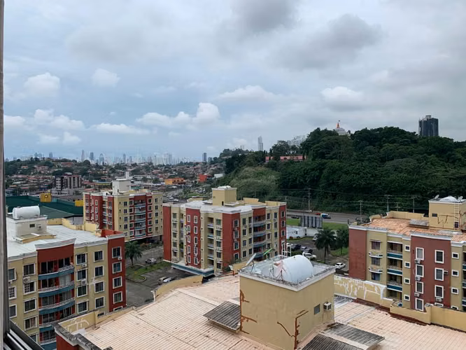 SE VENDE APARTAMENTO 3 RECAMARAS TUMBA MUERTO FRENTE UTP