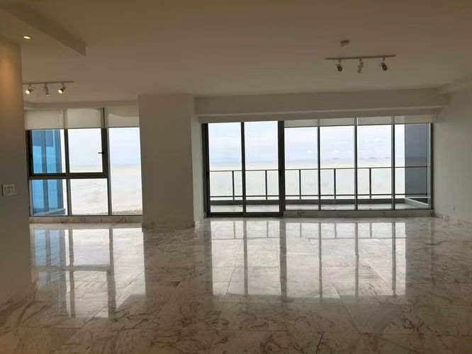 Alquiler apartamento PH Regalia frente el mar Costa del este