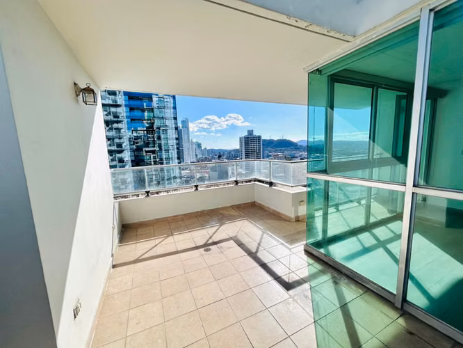 VENDO BELLA VISTA, PH BELLE VIEW, 3 REC, 2 BAN, 2 PARKING, DEP