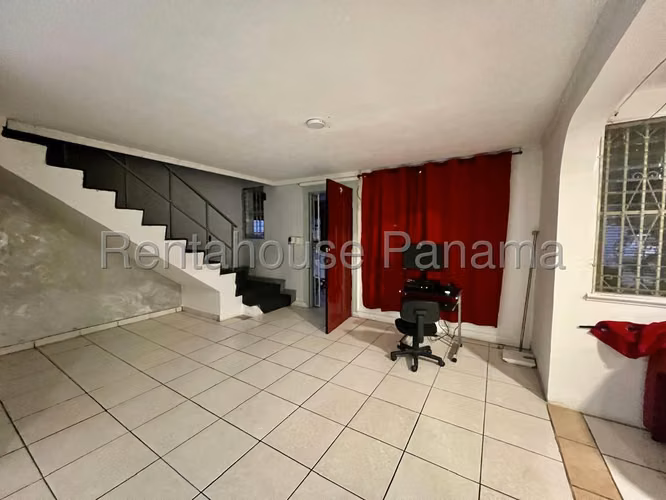 Se Vende Casa en Condado del Rey MDV26-8565