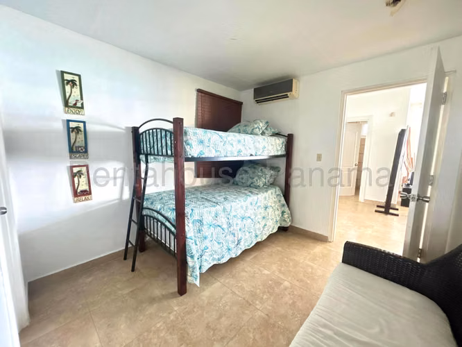 Se Vende Apartamento en Playa Blanca MDV26-6061