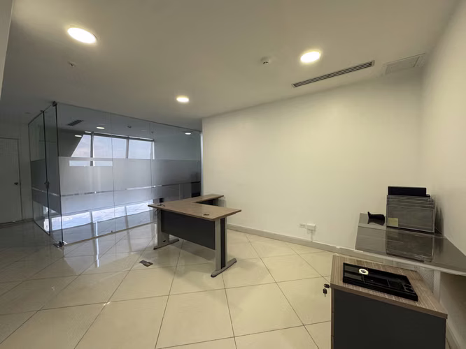 Venta de oficina amoblada en Obarrio