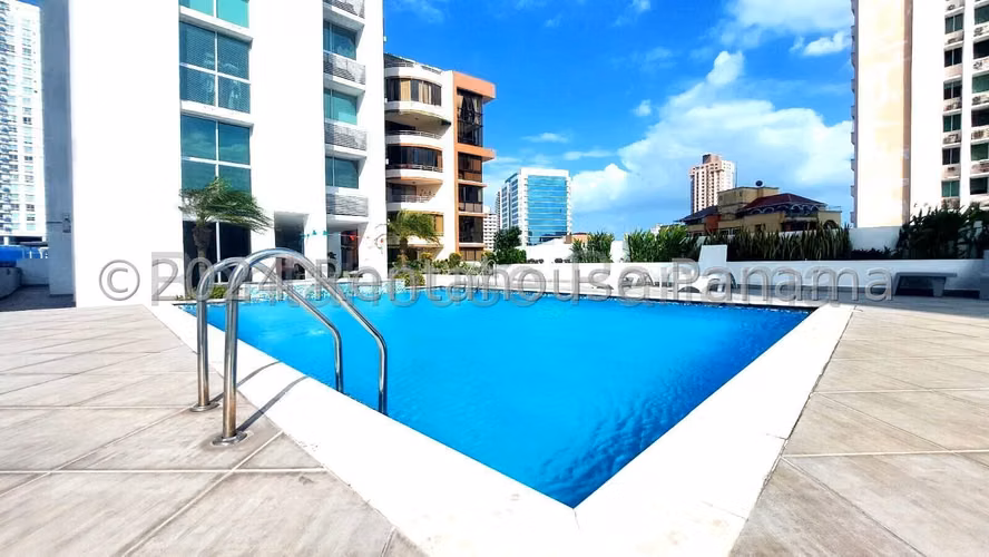 Se Vende Apartamento en El Carmen YDU