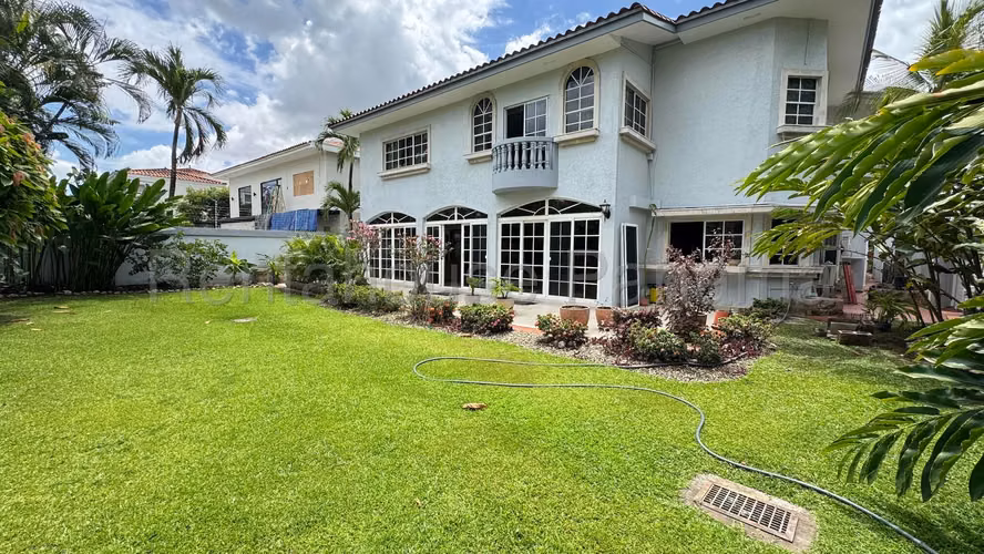 LGU-Venta de casa en Costa del Este, Royal Pacific.