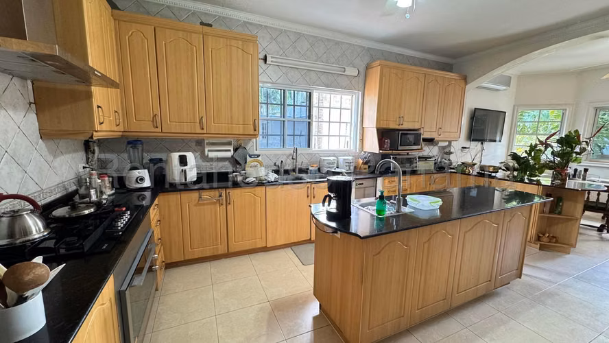 LGU-Venta de casa en Costa del Este, Royal Pacific.