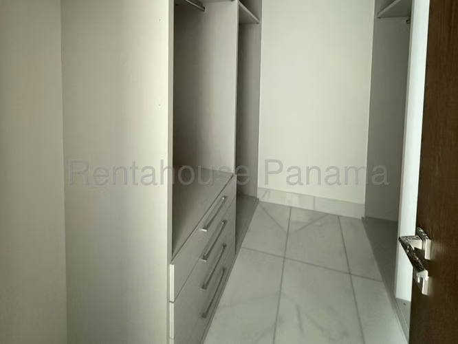Apartamento en Alquiler en Punta Paitilla JG