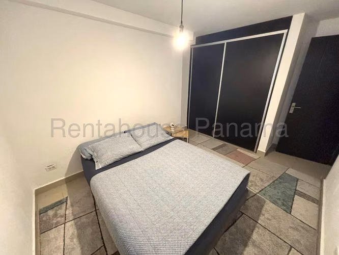 Se Vende Apartamento en Carrasquilla VLU26-8601