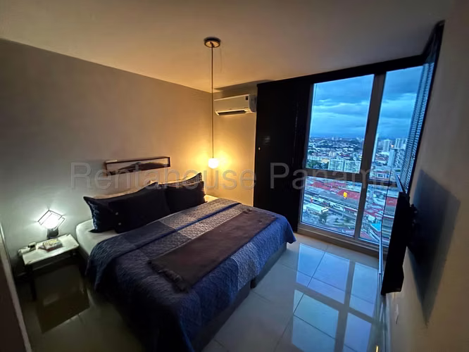 Se Vende Apartamento en Carrasquilla VLU26-8601