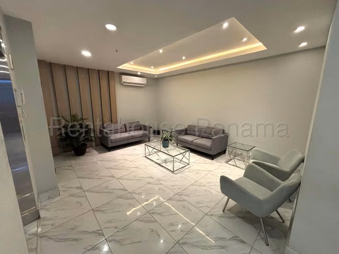 Se Vende Apartamento en Carrasquilla VLU26-8601