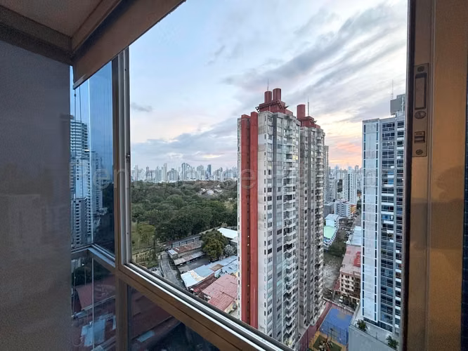 Se Vende Apartamento en Carrasquilla VLU26-8601