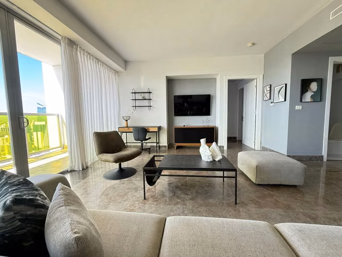 Alquiler de apartamento en Yoo Cinta Costera