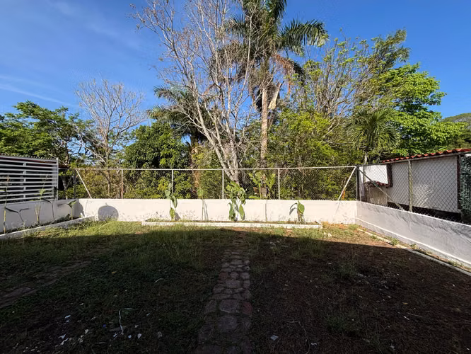 ALQUILER DE CASA EN BRISAS DEL GOLF