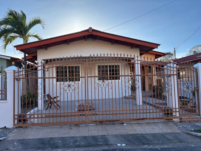 RENTAL HOUSE IN GOLF BREEZES