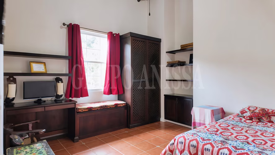 Se vende Amplia Casa en Altos del Maria con vistas panorámicas
