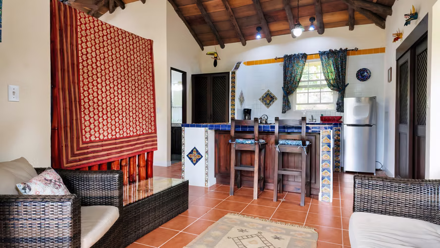 Se vende Amplia Casa en Altos del Maria con vistas panorámicas