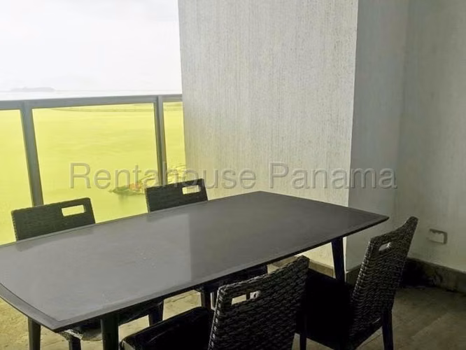 MB26-3764 Venta de Apartamento en Avenida Balboa Ph YOO Solo Cliente Directo