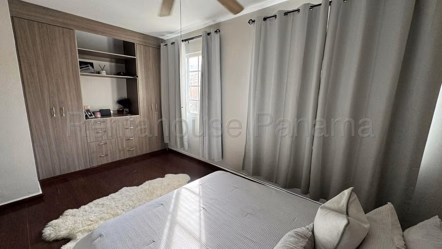 Alquiler de Casa en El Bosque Residencia el Doral KC