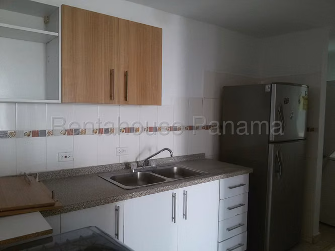 Apartamento en Venta en Parque Lefevre MPM 26-8567