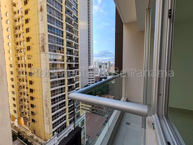 Alquiler de Apartamento en Obarrio Ph Urbana CCO