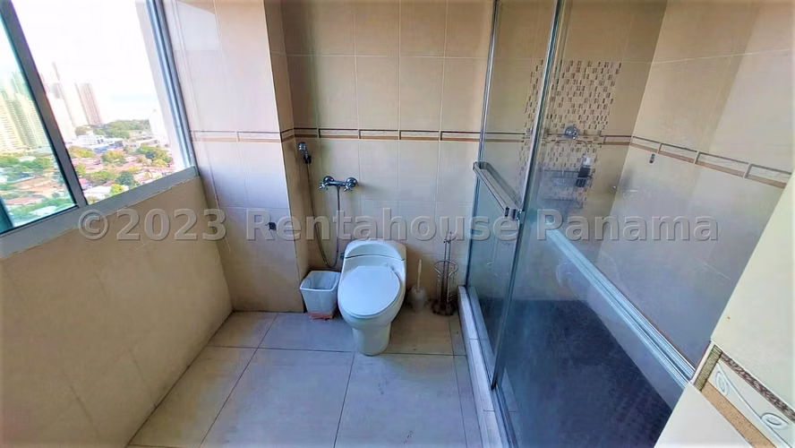 Venta de Apartamento en San Francisco Ph Emporium Tower CCO