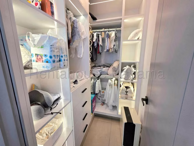 Venta de Apartamento en Punta Pacifica Ph Dupont CCO