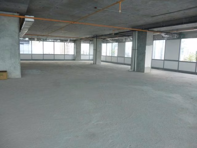 ALQUILER DE OFICINA EN AVENIDA BALBOA ESM22-4754