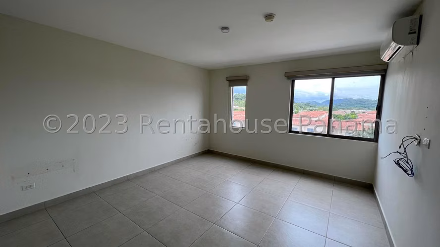 Alquilo Apartamento en Panama Pacifico woodlands midrise OF 26-7609