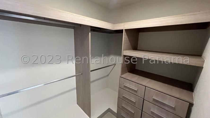 Alquilo Apartamento en Panama Pacifico woodlands midrise OF 26-7609