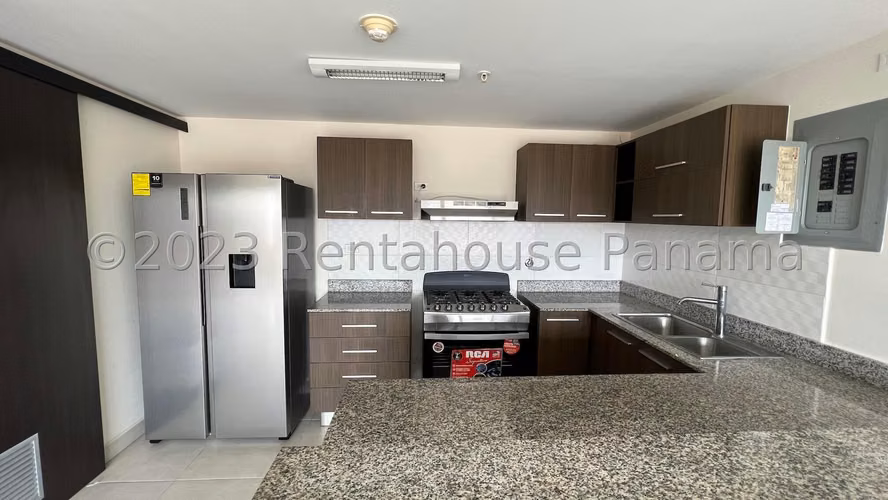 Alquilo Apartamento en Panama Pacifico woodlands midrise OF 26-7609