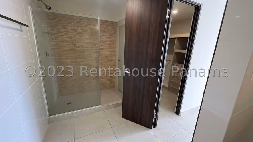Alquilo Apartamento en Panama Pacifico woodlands midrise OF 26-7609