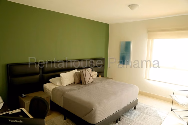 Alquilo Apartamento en Santa Maria greenview OF 26-6592