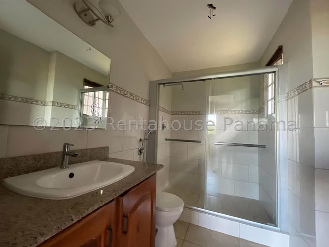 Vendo Casa en chapala HILL TOP OF 26-2413