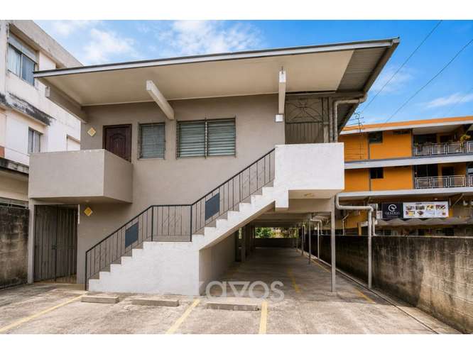 Edificio para inversión en Carrasquilla | 12 apartamentos mas terreno