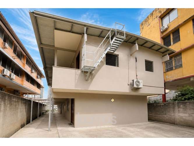 Edificio para inversión en Carrasquilla | 12 apartamentos mas terreno