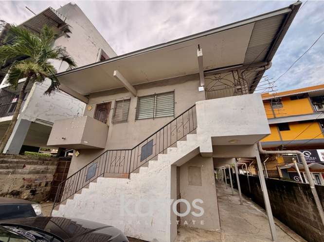 Edificio para inversión en Carrasquilla | 12 apartamentos mas terreno