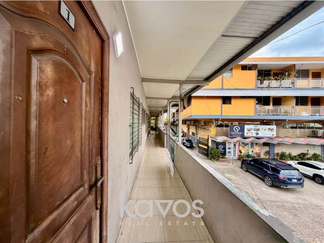 Edificio para inversión en Carrasquilla | 12 apartamentos mas terreno