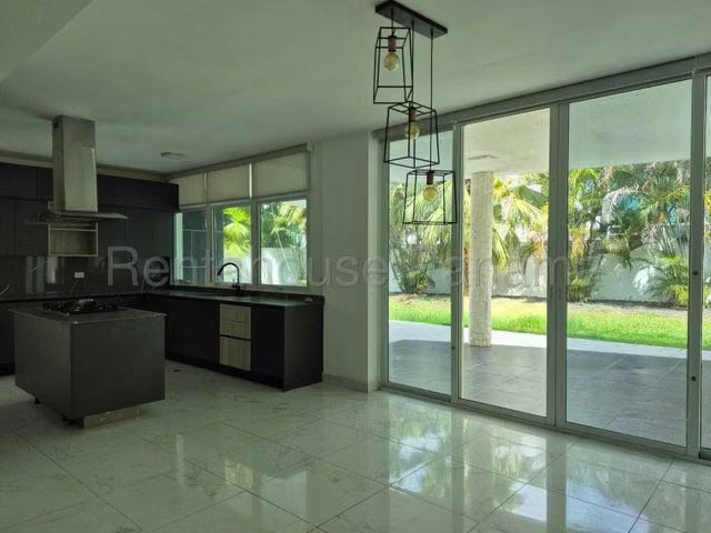 Venta Costa Esmeralda Costa Sur 25YCG5919