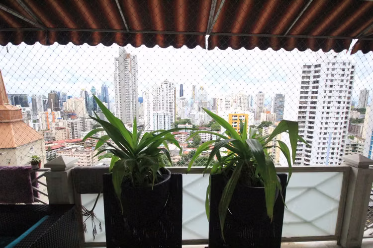 OPORTUNIDAD ÚNICA: APARTAMENTO DE 283 m² – PH TERRANOVA