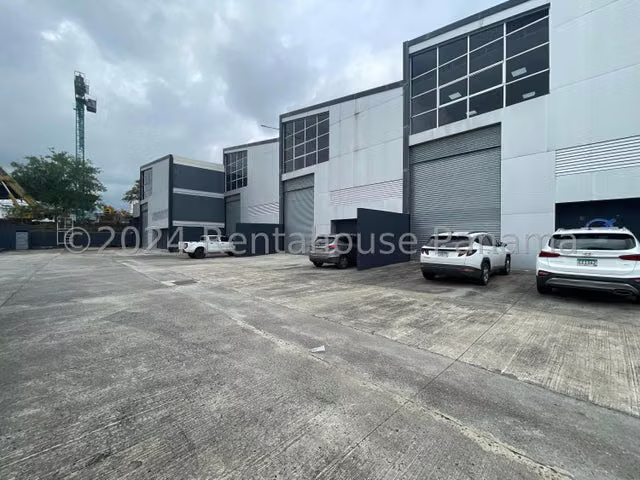 Venta lote en Transismica Milla 8 26YCG3173
