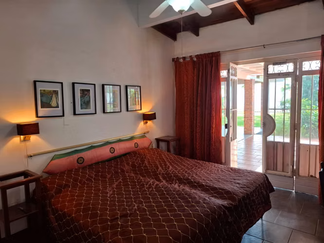 El Palmar, San Carlos - Casa frente a la Playa en Venta