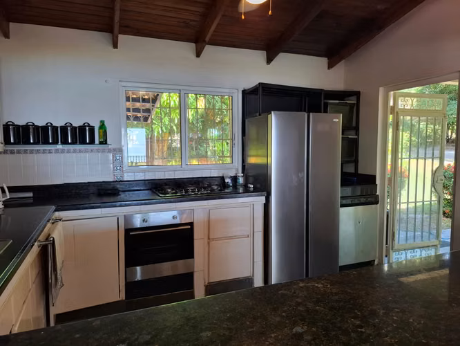 El Palmar, San Carlos - Casa frente a la Playa en Venta