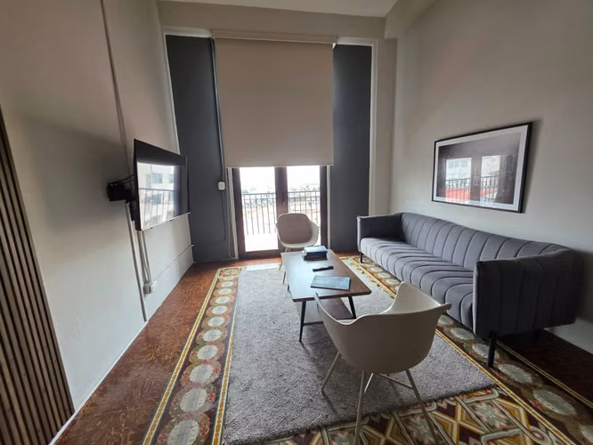 ALQUILER DE APARTAMENTO EN CASCO VIEJO - Imagen 2
